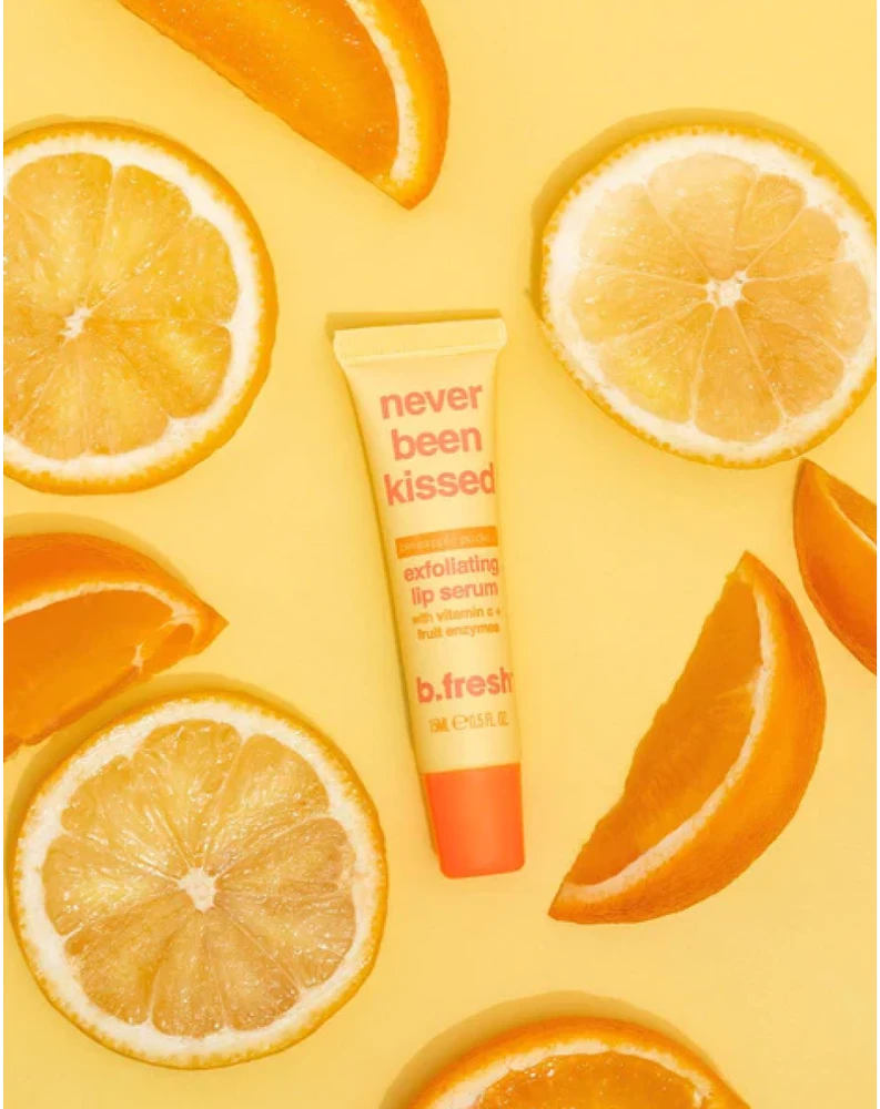 b.fresh Never Been Kissed Exfoliating Lip Serum Šveičiamasis lūpų serumas, 15 ml