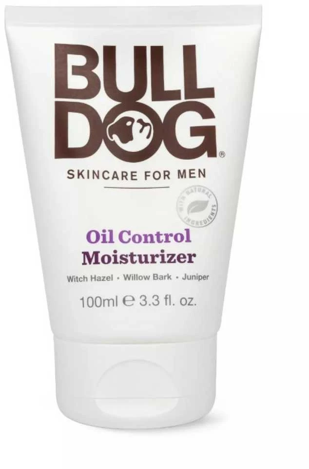 „Bulldog“ drėkinamasis kremas vyrams riebiai odai. Drėkiklis „Oil Control Moisturizer“, 100 ml.