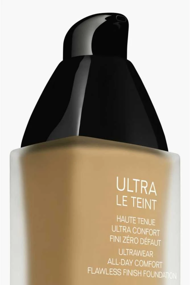 Chanel Ultra Le Teint Flawless Finish Fluid Foundation ilgai išliekanti tobulinanti kreminė pudra, matinis švytintis efektas, atspalvis: BD91, 30 ml