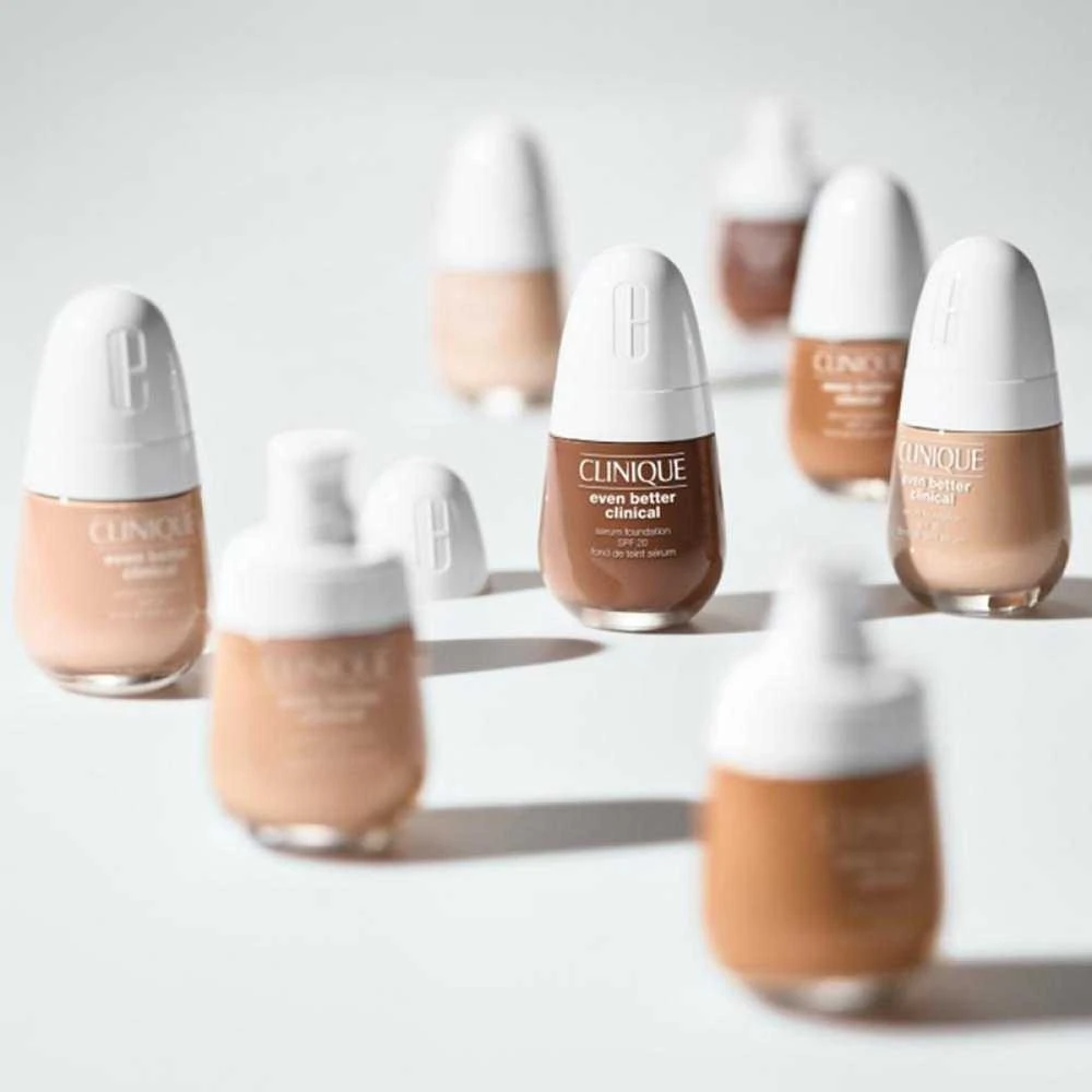Clinique Even Better Clinical Serum Foundation SPF 20 makiažo pagrindas, atspalvis: CN70 Vanilla, 30 ml