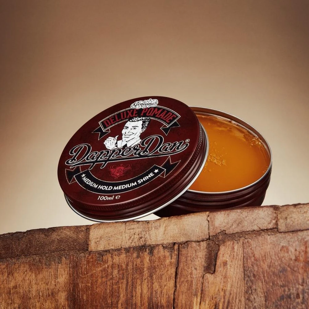 Dapper Dan Deluxe Pomade vidutinės fiksacijos ir spindesio plaukų pomada, 100 ml