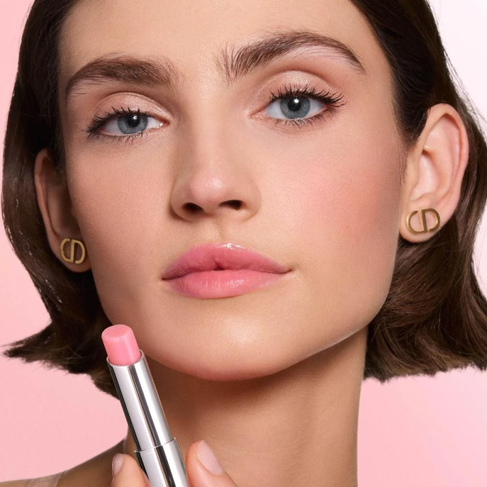 Christian Dior Dior Addict Lip Glow Balm drėkinamasis, lūpų spalvą paryškinantis balzamas, atspalvis: 077 Candy, 3.2 g