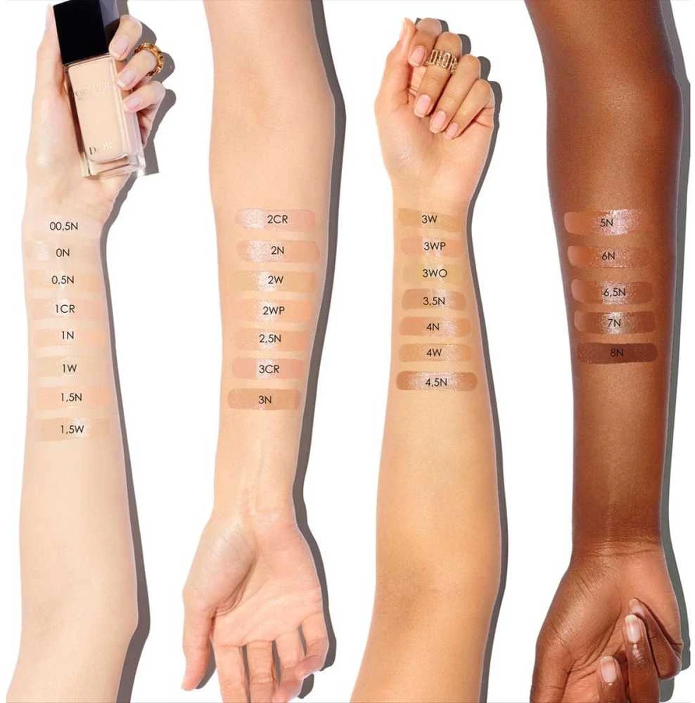 Dior Forever Skin Glow spindesio suteikiantis makiažo pagrindas, atspalvis: 0.5N Neutral, 30 ml