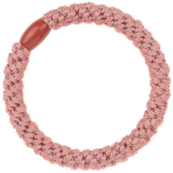 Invisibobble Twistar Blush plaukų gumelė iš arčiau