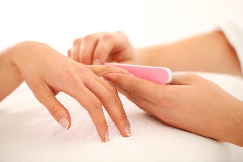 Kaukė rankoms Iroha Regenerating Peach Hand & Nail Gloves su persikais, 1 pora pirštinių