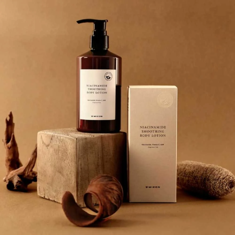 Kūno losjonas Mizon Niacinamide Smoothing Losjonas kūnui, su niacinamidu, vitaminu C ir AHA grupės rūgštimis, 300 ml