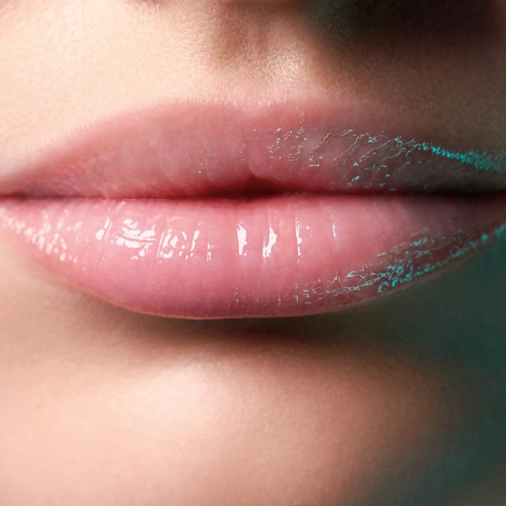 La Mer The Lip Volumizer putlinamasis lūpų blizgis, atspalvis: Sheer Shine, 7 ml