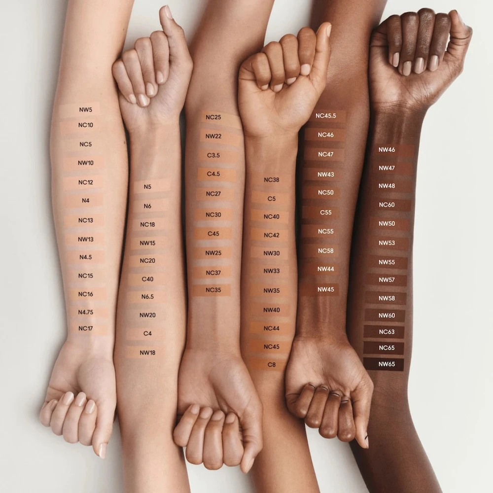 Matinis makiažo pagrindas MAC Studio Fix Fluid SPF 15 24HR Matte Foundation + Oil Control, spalva: C55, 30 ml