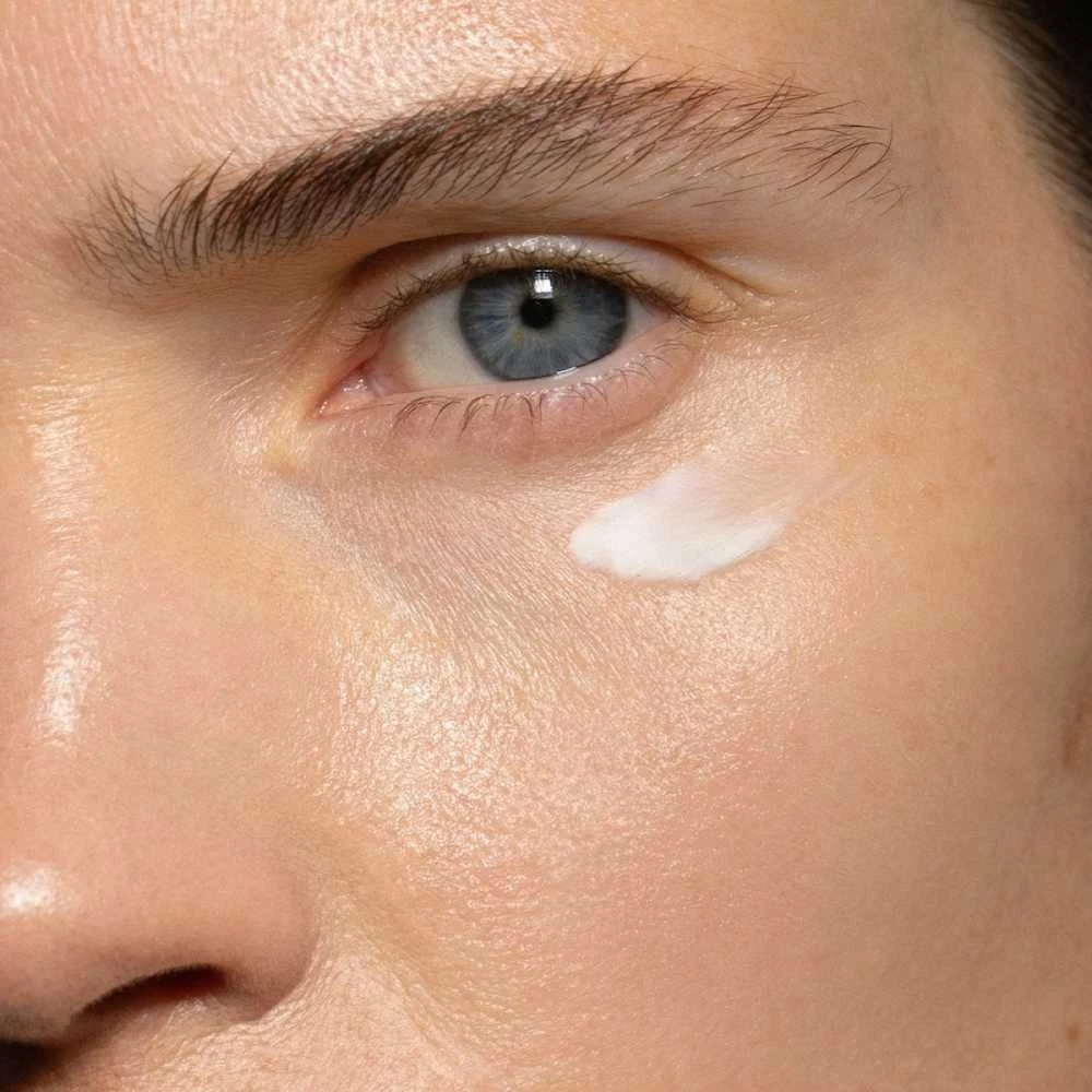 MÁDARA Retinol Alternative Plant-Powered Eye Serum paakių serumas, 15 ml
