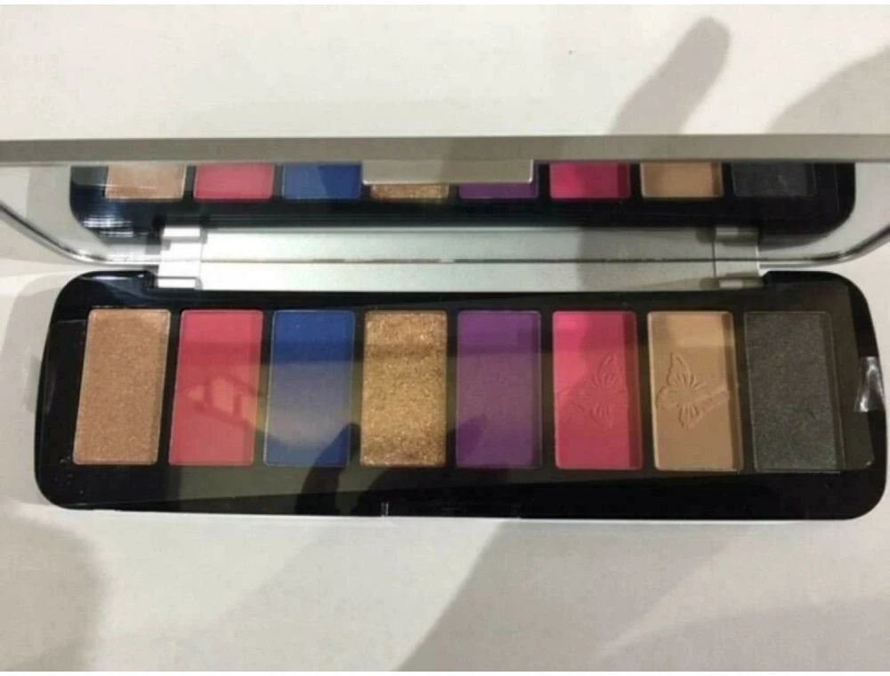 „Makeup Revolution Ultimate Eye Look“ akių šešėlių paletė „Party Ready“, 11 g