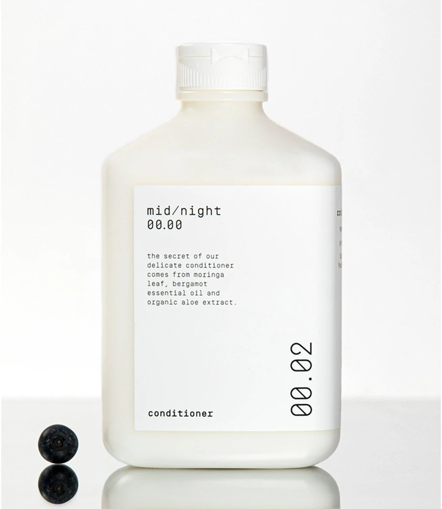 Mid/night 00.00 00.02 Conditioner maitinamasis plaukų kondicionierius, 300 ml