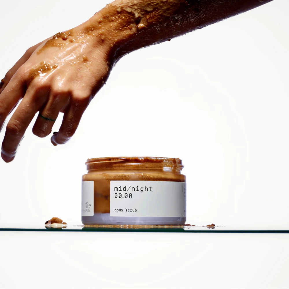 Mid/night 00.00 00.14 Body Scrub kūno šveitiklis, 200 ml