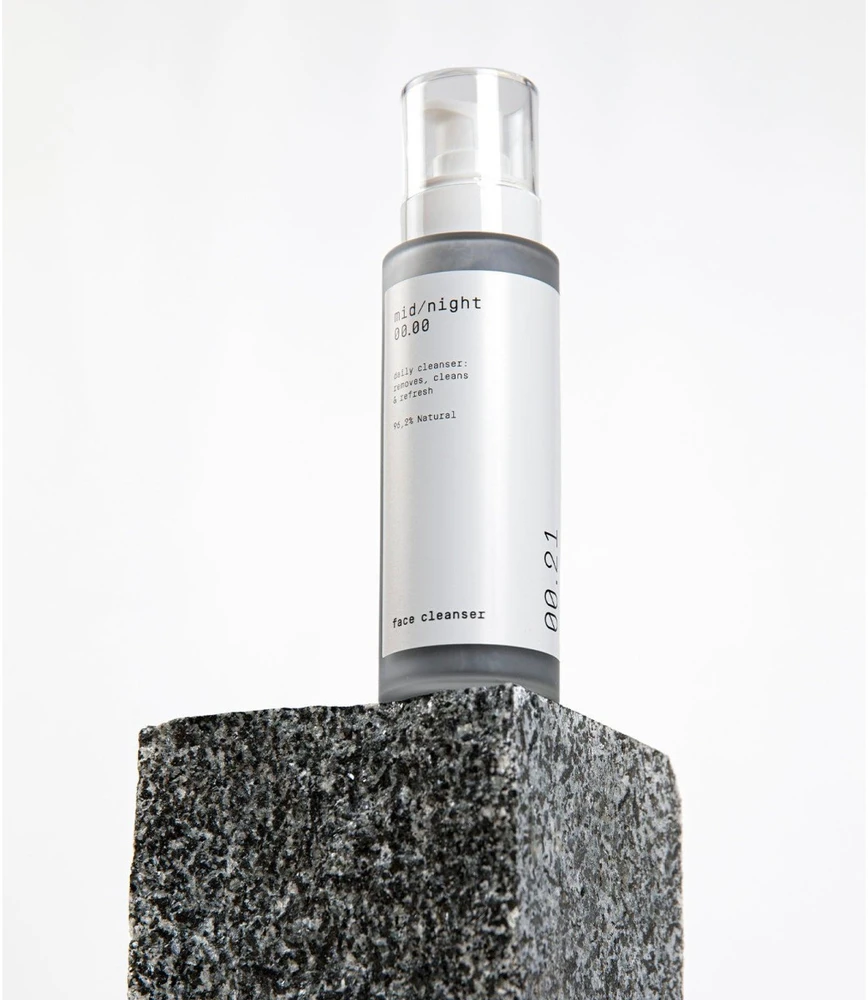 Mid/night 00.00 00.21 Face Valiklis veido prausiklis, 100 ml