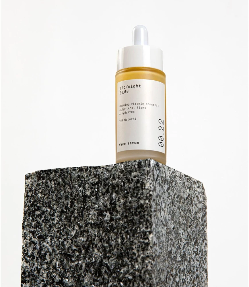 Mid/night 00.00 00.22 Morning Vitamin Booster Face Serum veido serumas, 30 ml
