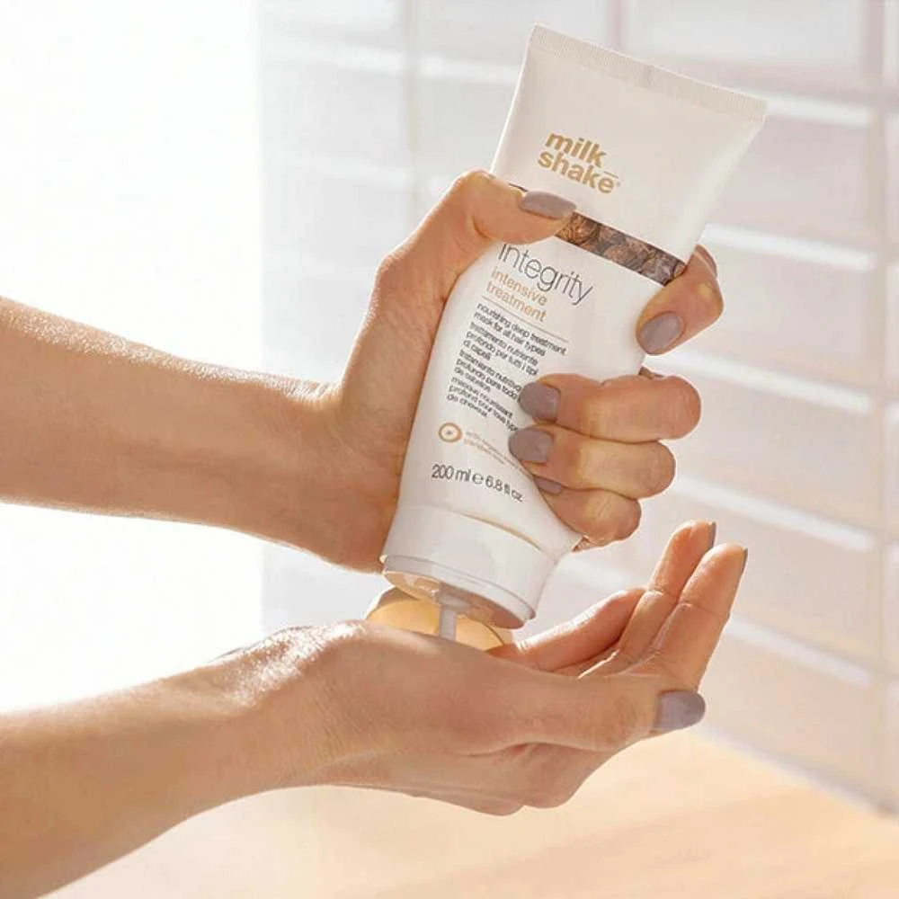 Milk_Shake Integrity Intensive Treatment Intensyviai maitinanti plaukų kaukė, 200 ml aprašymas - Prekės nuotrauka