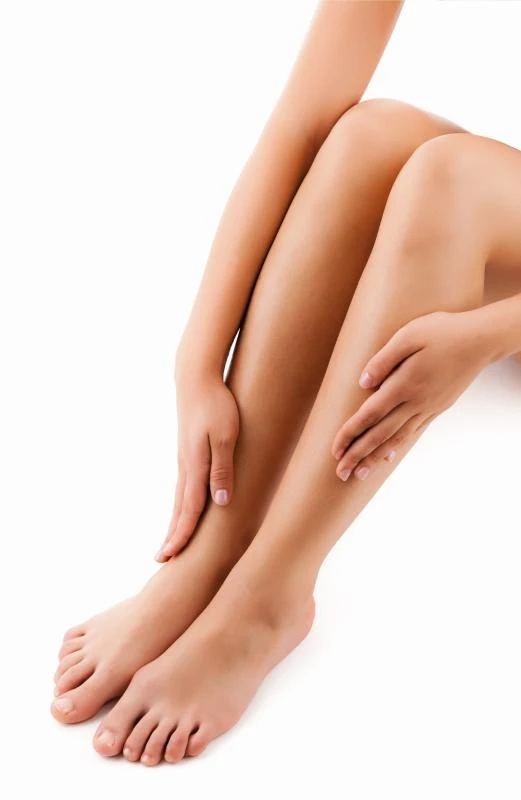Profesionali kaukė pėdoms Iroha Exfoliating Lavender Foot Socks su levandomis, 1 pora