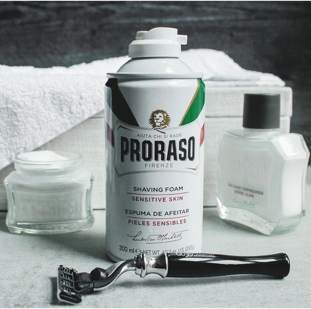 Proraso White Line skutimosi putos - Jautriai odai, 300 ml