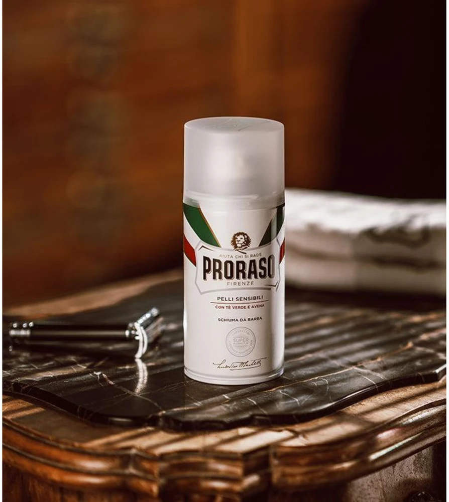 Proraso White Line skutimosi putos - Jautriai odai, 300 ml