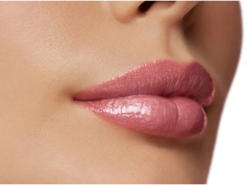 Pupa Milano Miss Pupa Itin ryškūs, krištolo efekto lūpų dažai, 2,4 ml, spalva - 102 Candy Nude