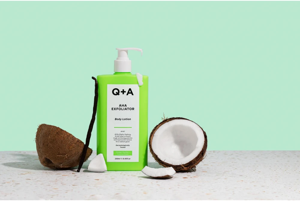 Q+A AHA Exfoliator Losjonas kūnui šveičiamasis kūno losjonas, 250 ml
