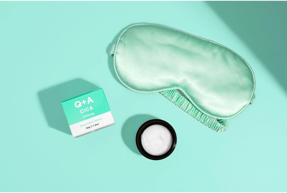 Q+A Cica Calming Overnight Mask raminamoji naktinė veido kaukė, 50 g