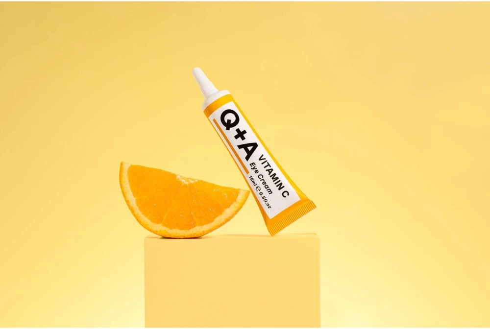 Q+A GLOW HEROES Gift Set odos priežiūros priemonių rinkinys su vitaminu C