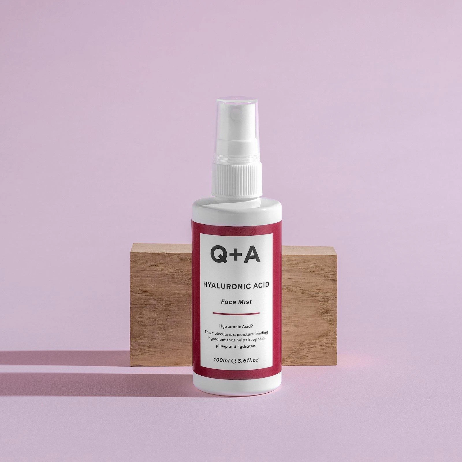 Q+A Hyaluronic Acid Face Mist Drėkinamoji veido dulksna su hialuronu, 100 ml