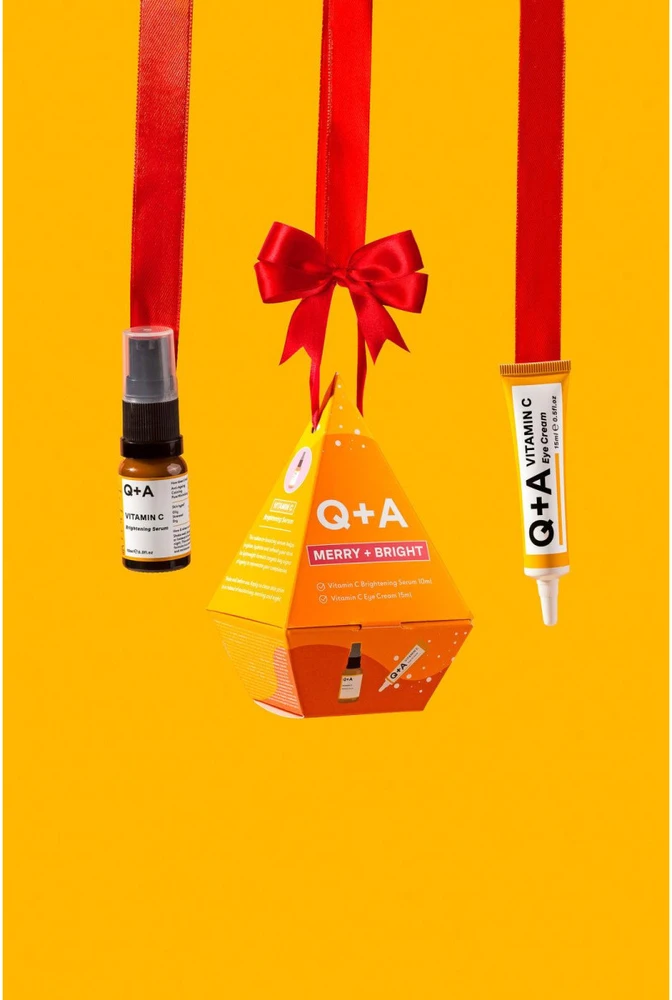 Q+A Merry + Bright Gift Set veido priežiūros priemonių rinkinys su vitaminu C