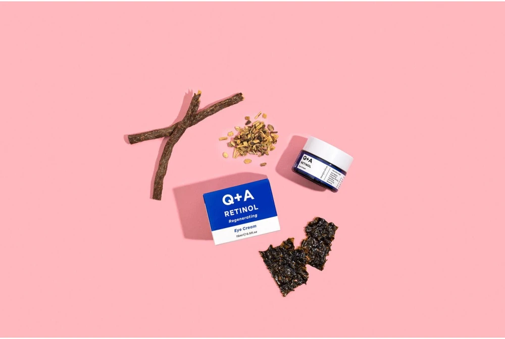 Q+A Retinol Regenerating Paakių kremas atkuriamasis paakių kremas, 15 ml