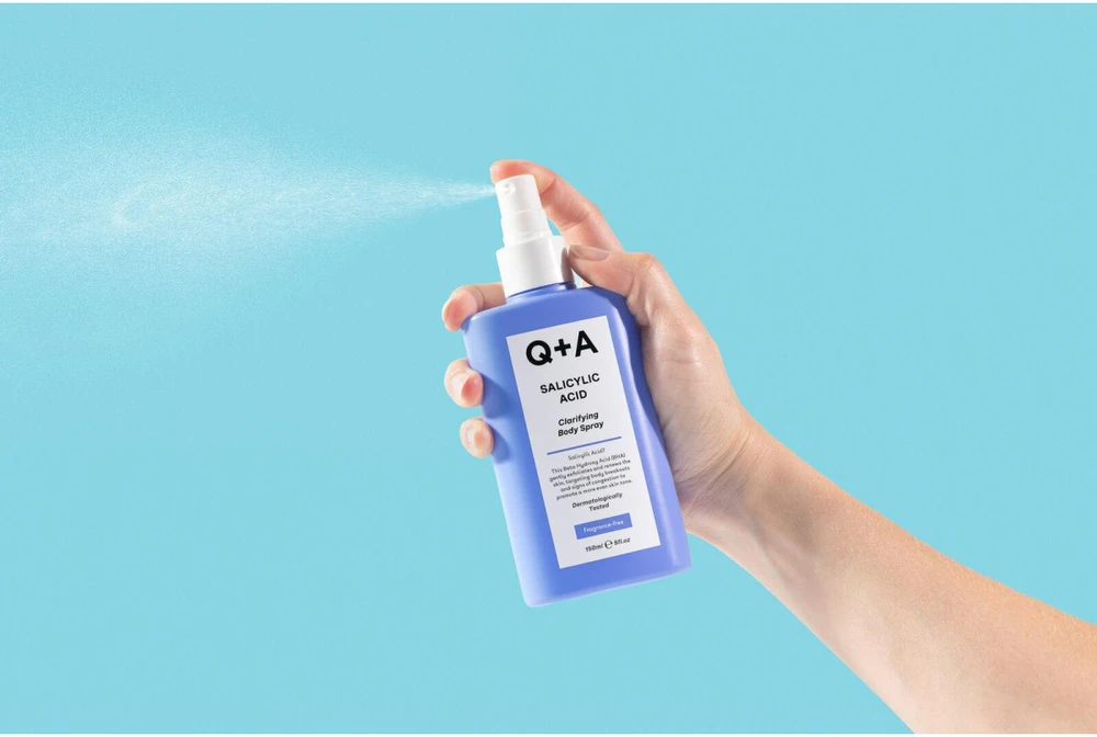 Q+A Salicylic Acid Body Purškiklis kūno dulksna su salicilo rūgštimi, 150 ml