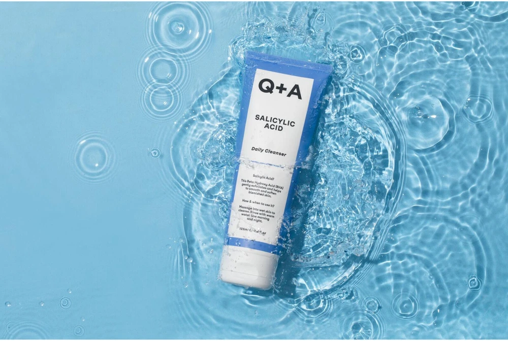 Q+A Salicylic Acid Daily Valiklis kasdienis veido prausiklis su salicilo rūgštimi, 125 ml