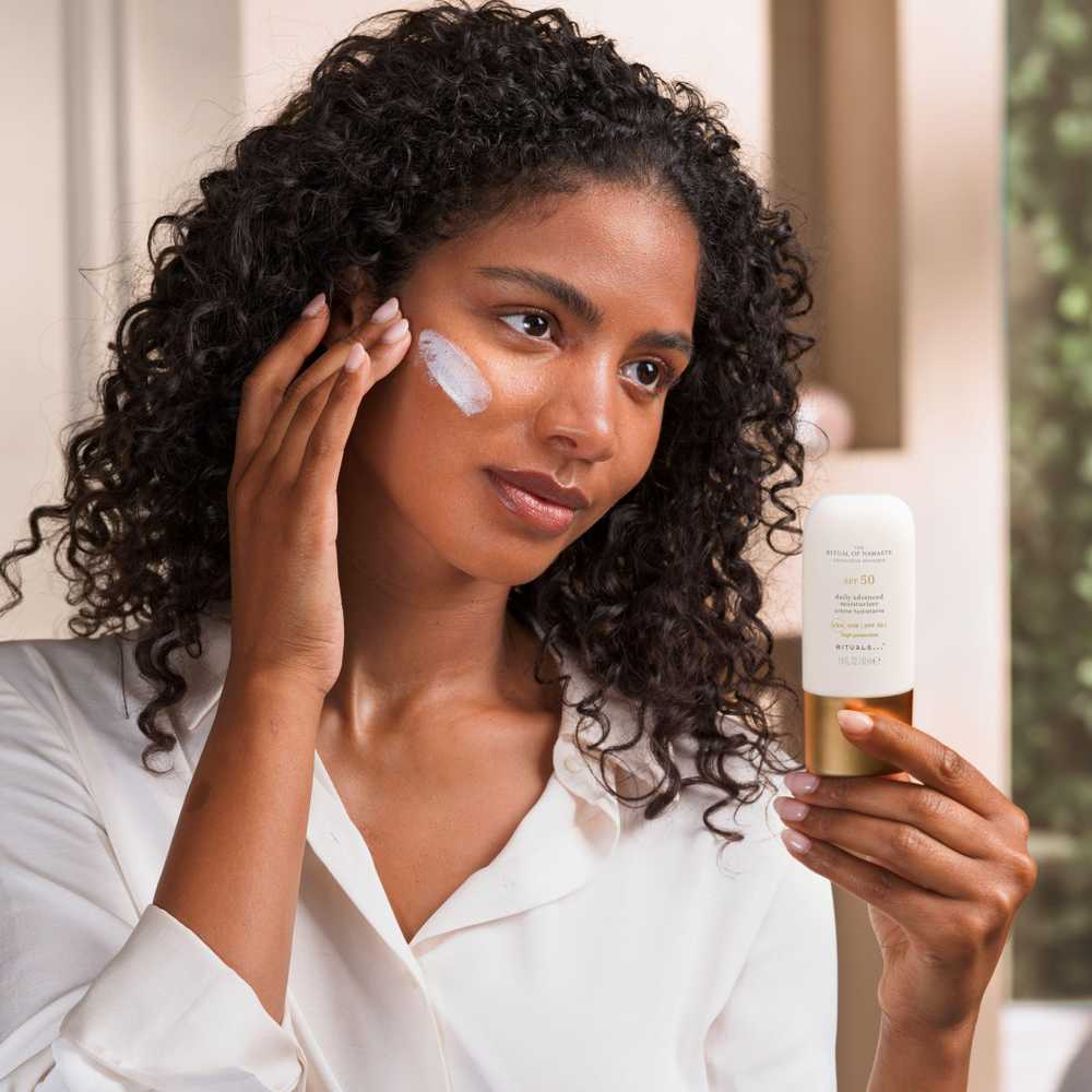 Rituals The Ritual Of Namaste Daily Advanced Moisturiser SPF 50 drėkinamasis veido kremas, 50 ml