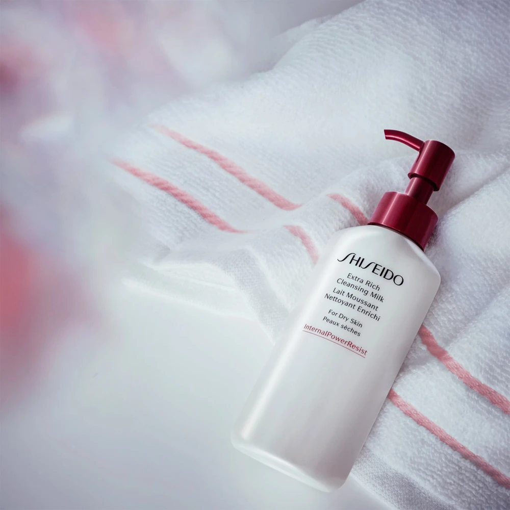 Shiseido Extra Rich Cleansing Milk valomasis pienelis sausai odai, 125 ml