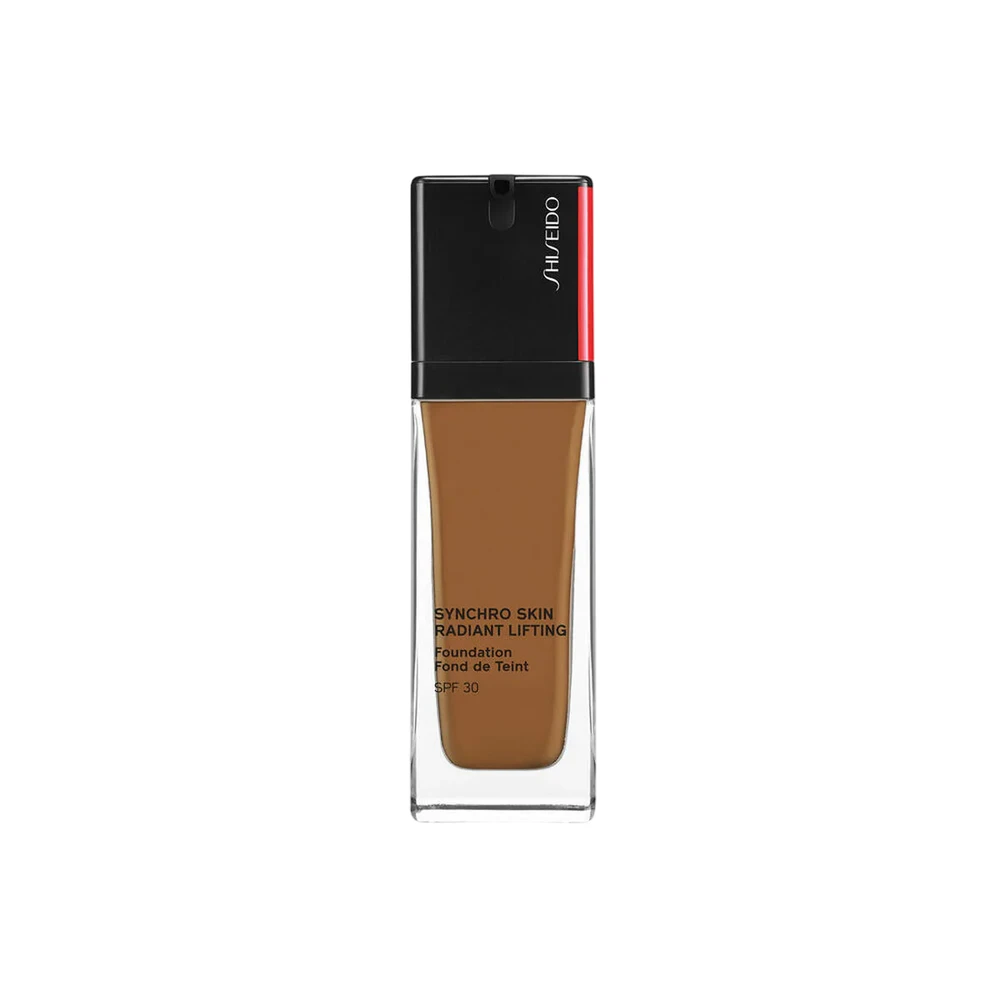 „Shiseido Synchro Skin Radiant Lifting“ skystas makiažo pagrindas, 510 Suede SPF 30, 30 ml