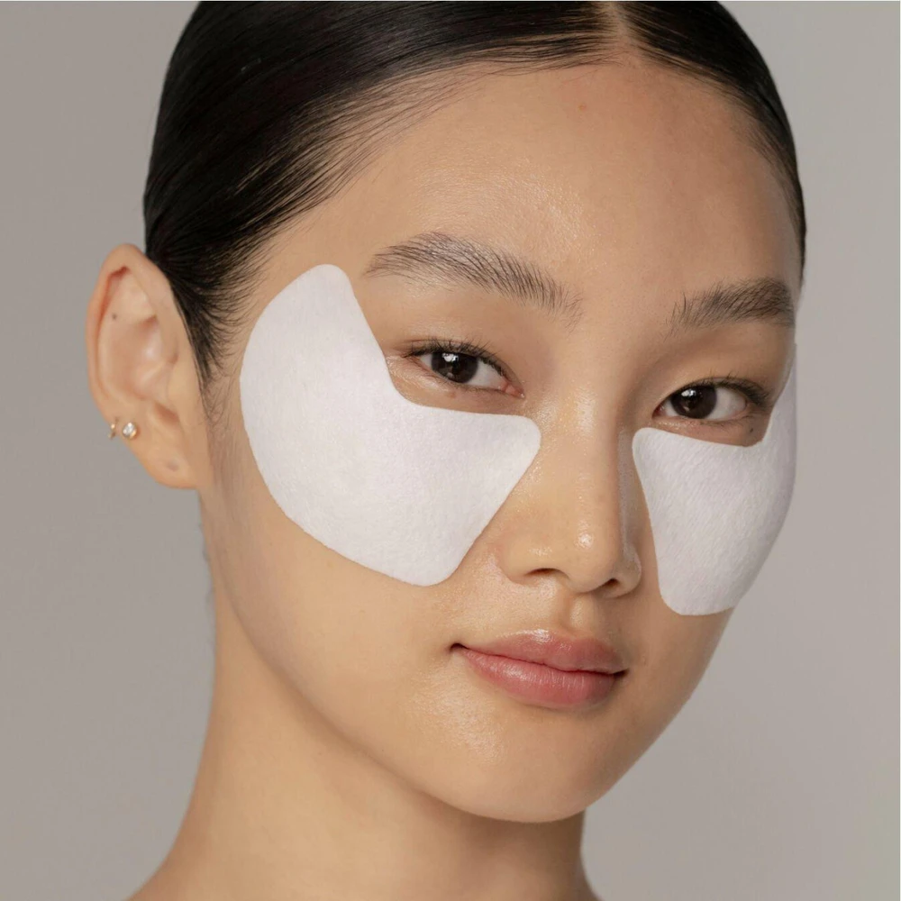 Shiseido Vital Perfection Uplifting And Firming Express Eye Mask stangrinamoji paakių kaukė, 12 vnt.