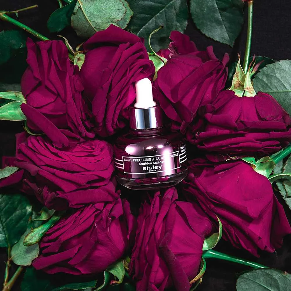 Sisley Juodas Rose Precious Face Oil veido aliejus nuo raukšlių su Juodosios Rožės ekstraktu, 25 ml