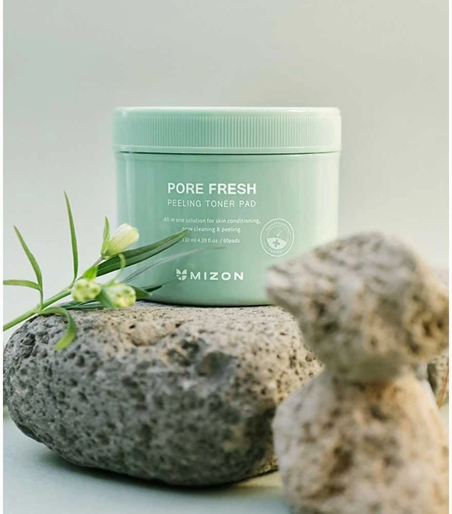 Šveičiamieji padeliai veido odos valymui Mizon Pore Fresh Peeling Toneris Pad Calming, ramina odą, skirti mišriai, riebiai odai, 60 padelių