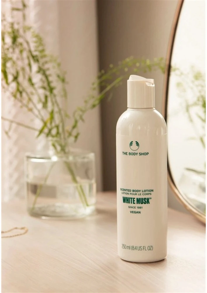 The Body Shop Baltas Musk kūno losjonas, 400 ml