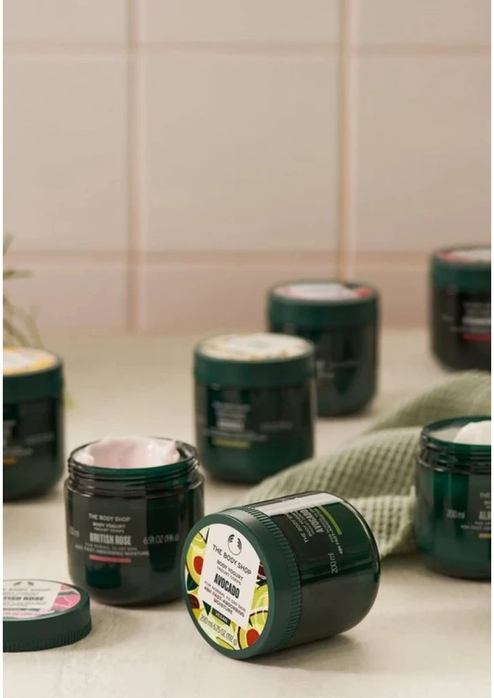 „The Body Shop“ braškių skonio kūno jogurtas, 200 ml