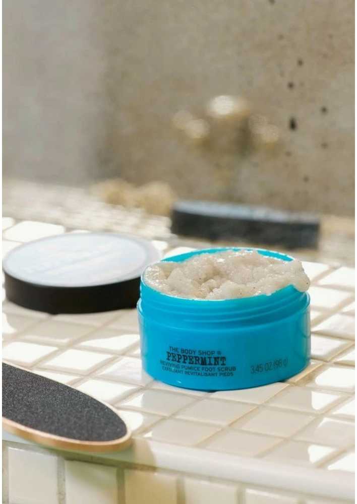 The Body Shop Peppermint foot scrub, 100 ml