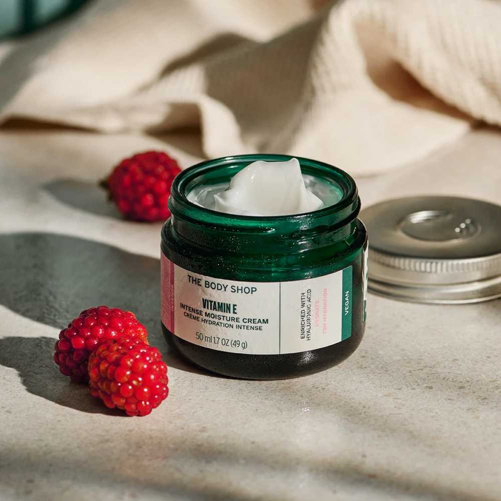 „The Body Shop“ intensyviai drėkinamasis kremas su vitaminu E, 50 ml
