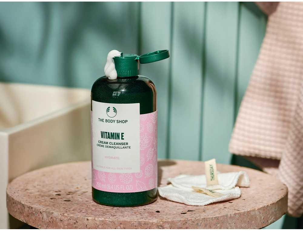 The Body Shop Vitamin E kreminis prausiklis, 250 ml