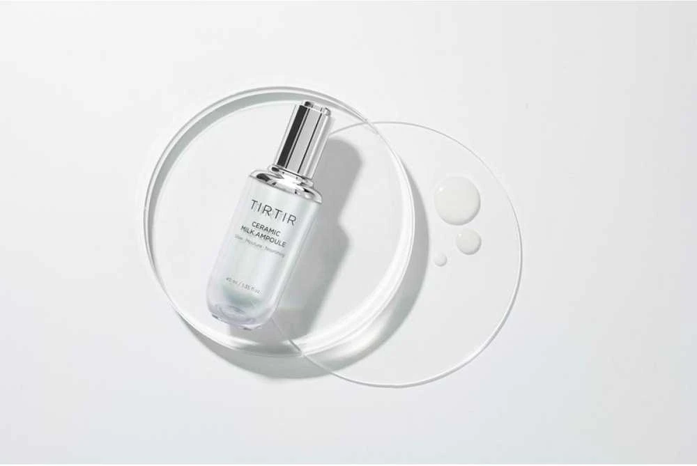 TIRTIR Ceramic Milk Ampoule Skaistinamojo poveikio drėkinamasis veido serumas, 40 ml