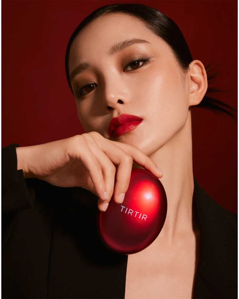 Tirtir Mask Fit Raudona Cushion SPF 40 PA++ makiažo pagrindas-pagalvėlė, atspalvis: 22C Peach rusvai gelsvas, 18 g