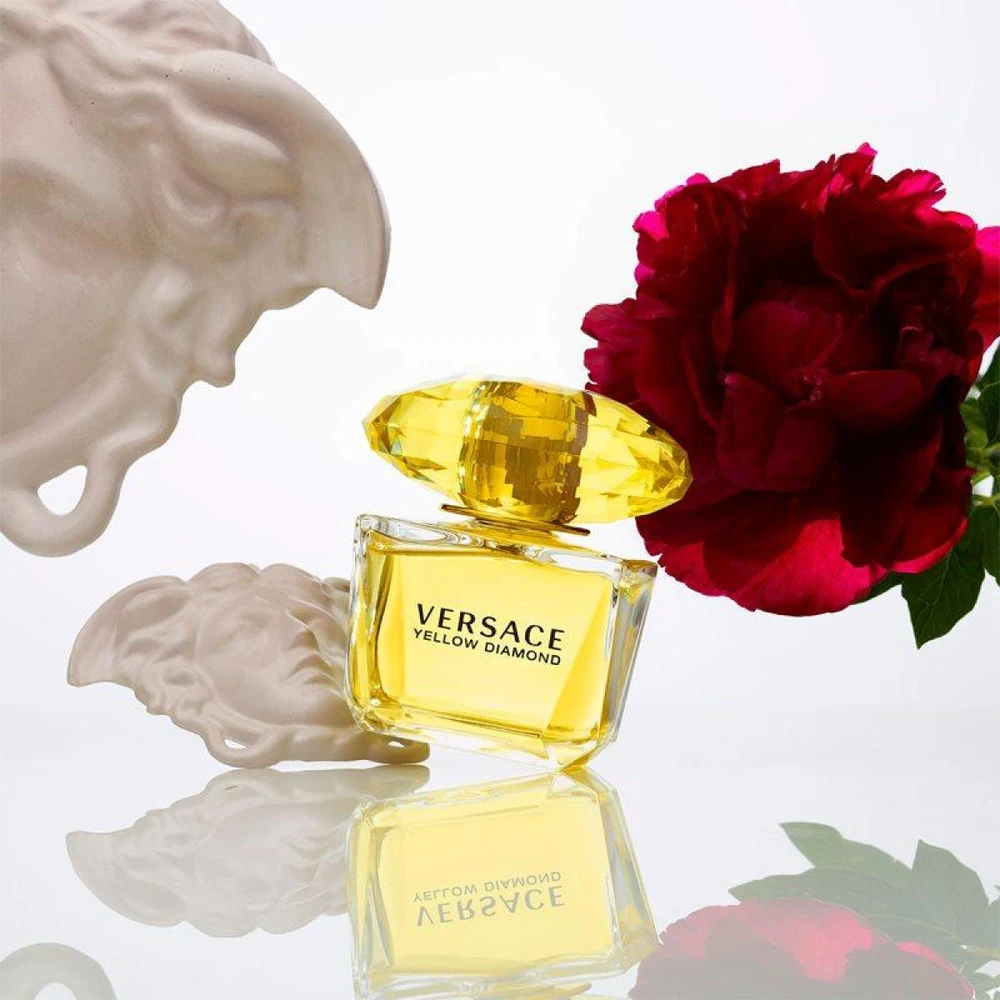 Kvepalai moterims Versace Yellow Diamond EDT, 30 ml
