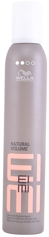 "Wella Eimi Natural Volume Mousse Level 2" plaukų formavimo putos papildomai apimčiai 300ml