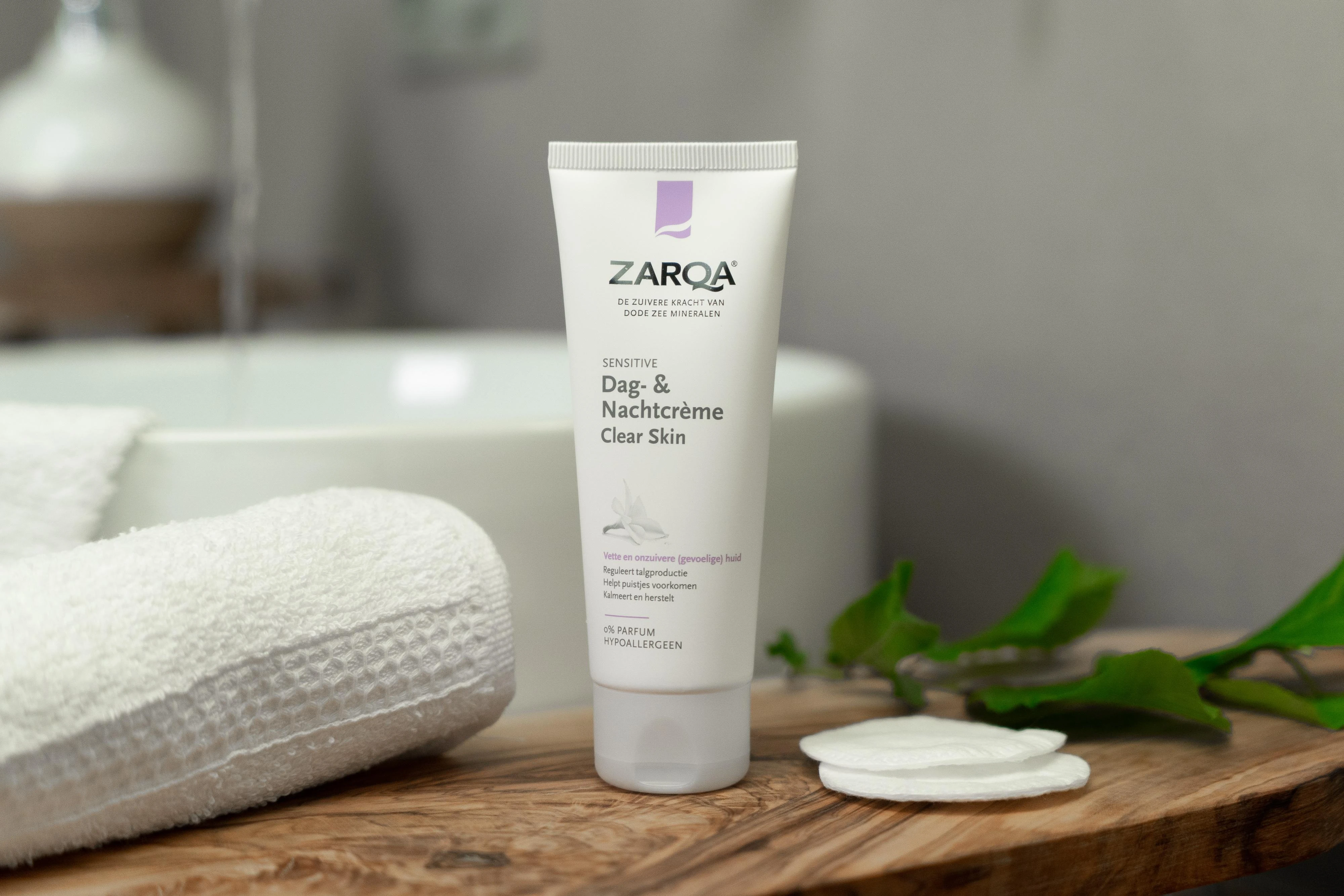 Zarqa Clear Skin kremas į aknę linkusiai odai, 75 ml