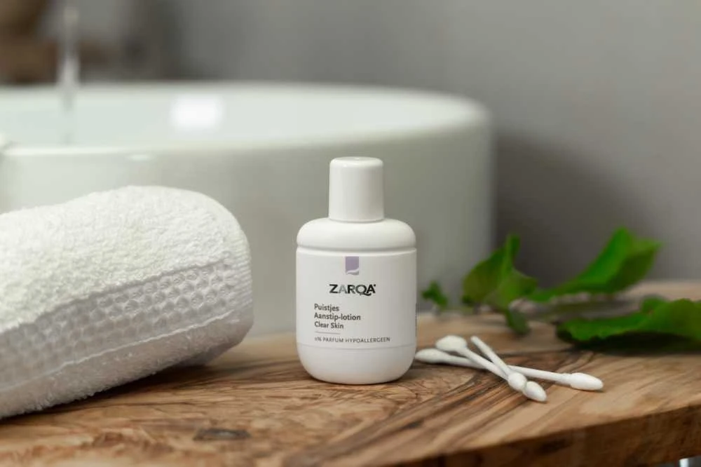 Zarqa Clear Skin taškinis losjonas į aknę linkusios odos intensyviai priežiūrai, 20 ml
