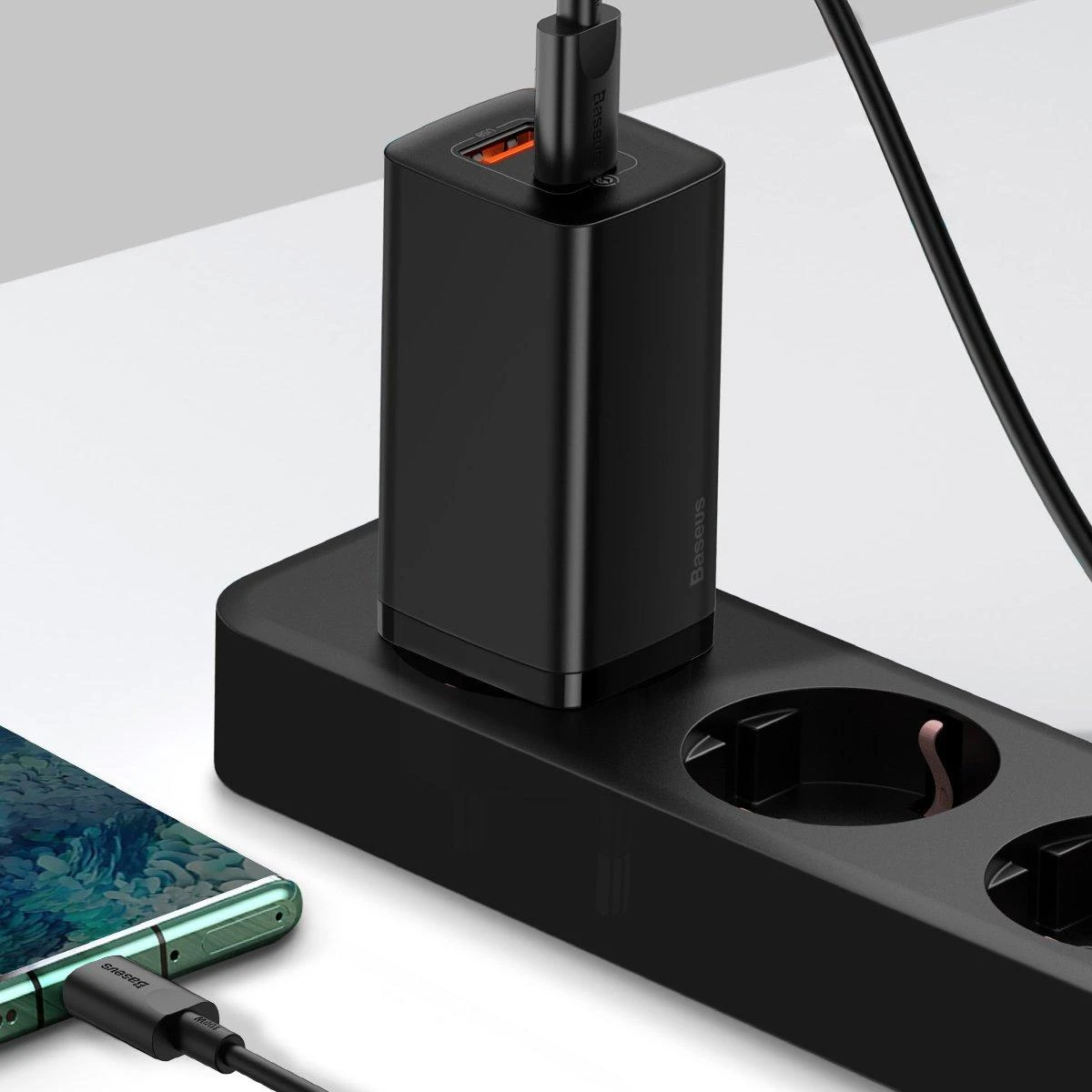 Baseus GaN2 Lite greitas kelioninis įkroviklis USB + C 65W EU - Juodas