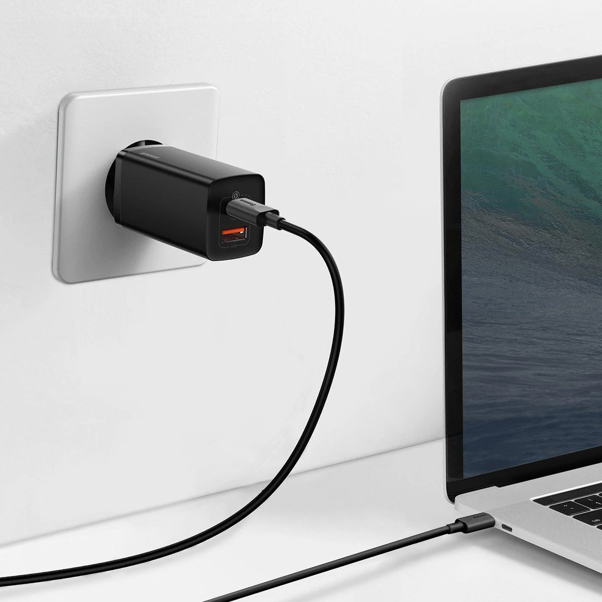 Baseus GaN2 Lite greitas kelioninis įkroviklis USB + C 65W EU - Juodas